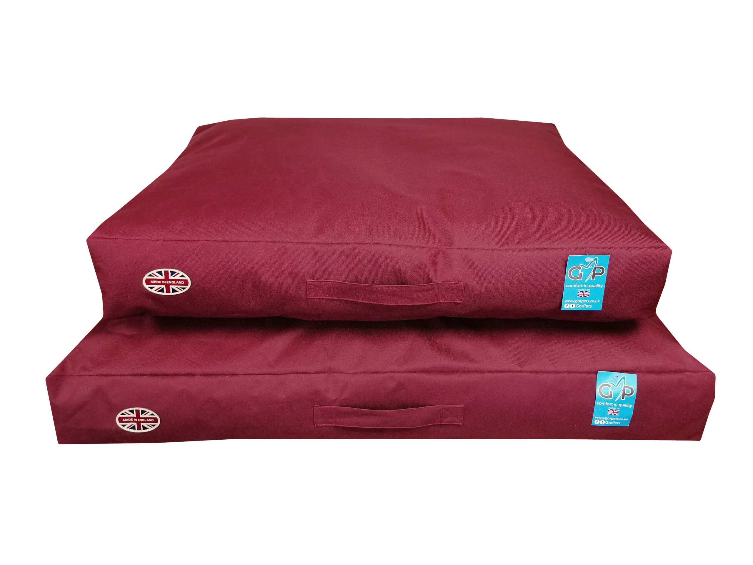 Gor Pets Outdoor Sleeper - Medium (56x81x13cm) - Wine