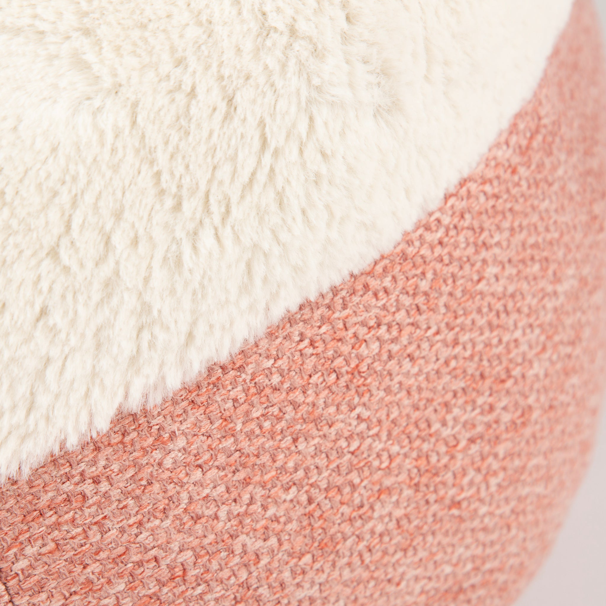 Seattle Sanctuary Deep Round Cat Bed - Coral Pink